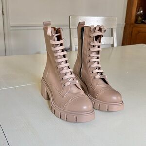 NWT Castañer Uma Combat Boot-Tan-Size 36